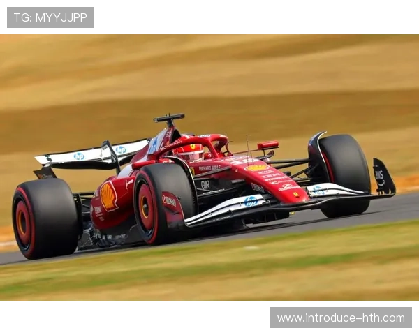 F1赛季最新动态揭晓车队阵容调整与冠军争夺焦点分析