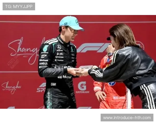 F1赛场风云再起车队博弈升级新规引发争议与冠军走势悬念迭起再