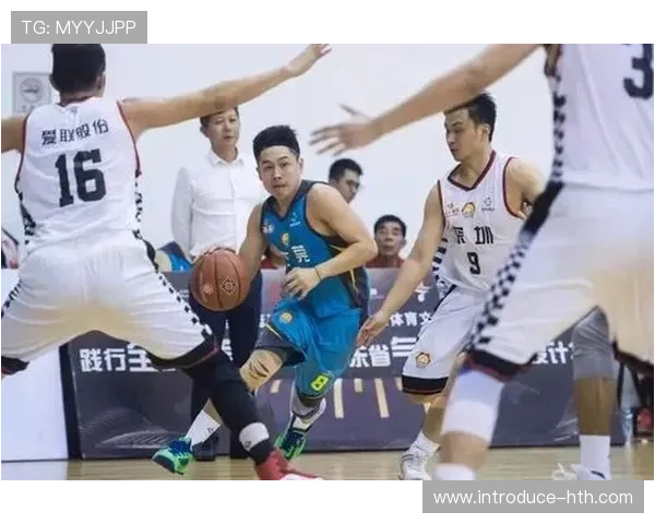 广东超级联赛激烈角逐 各队拼尽全力争夺冠军荣耀