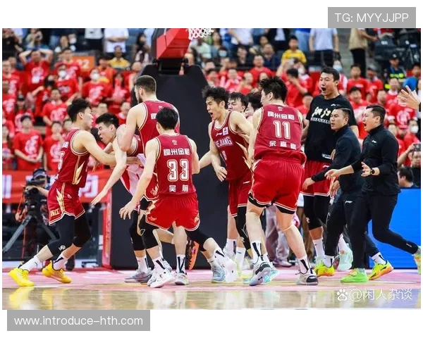 CBA赛季激烈对决掀起新一轮球迷热情高潮